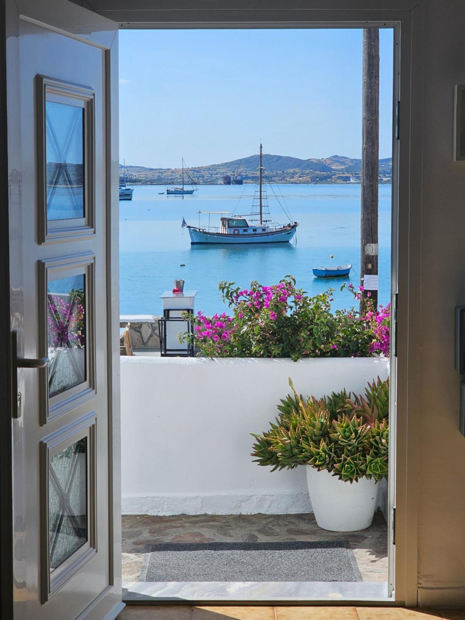Milos Inn Adamantas  Exterior foto